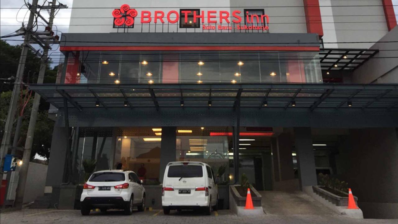Brothers Inn Sukoharjo Exterior foto
